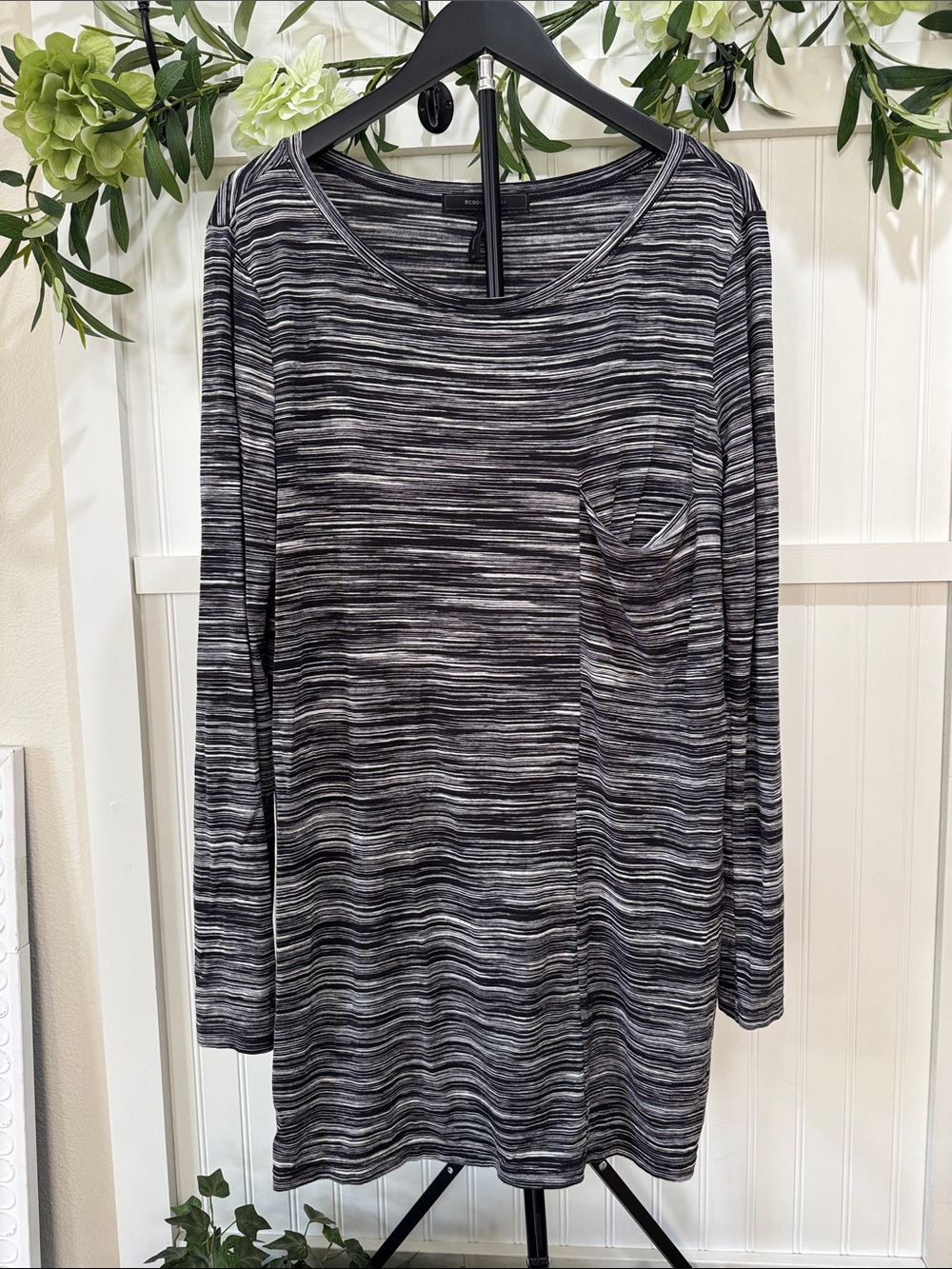#315 BCBGMaxAzria Long Sleeve Space-Dye Tunic Dress in Black, White & Gray M